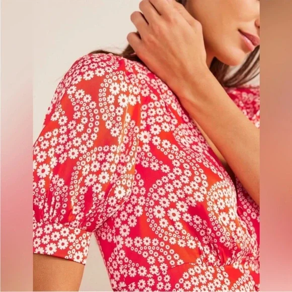 Boden NWT Red Satin Tea Dress- Size 6R - Picture 4 of 11